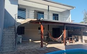 Sobrado com piscina em Caioba